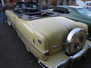pontiac chieftain deluxe