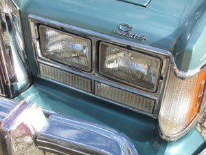 Lincoln Versailles front end light arrangement