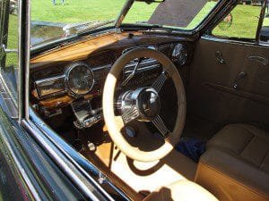 1948 pontiac torpedo dashboard