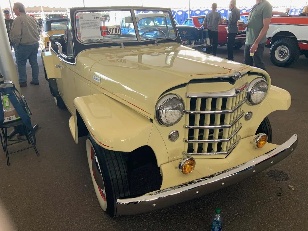 willys jeepster